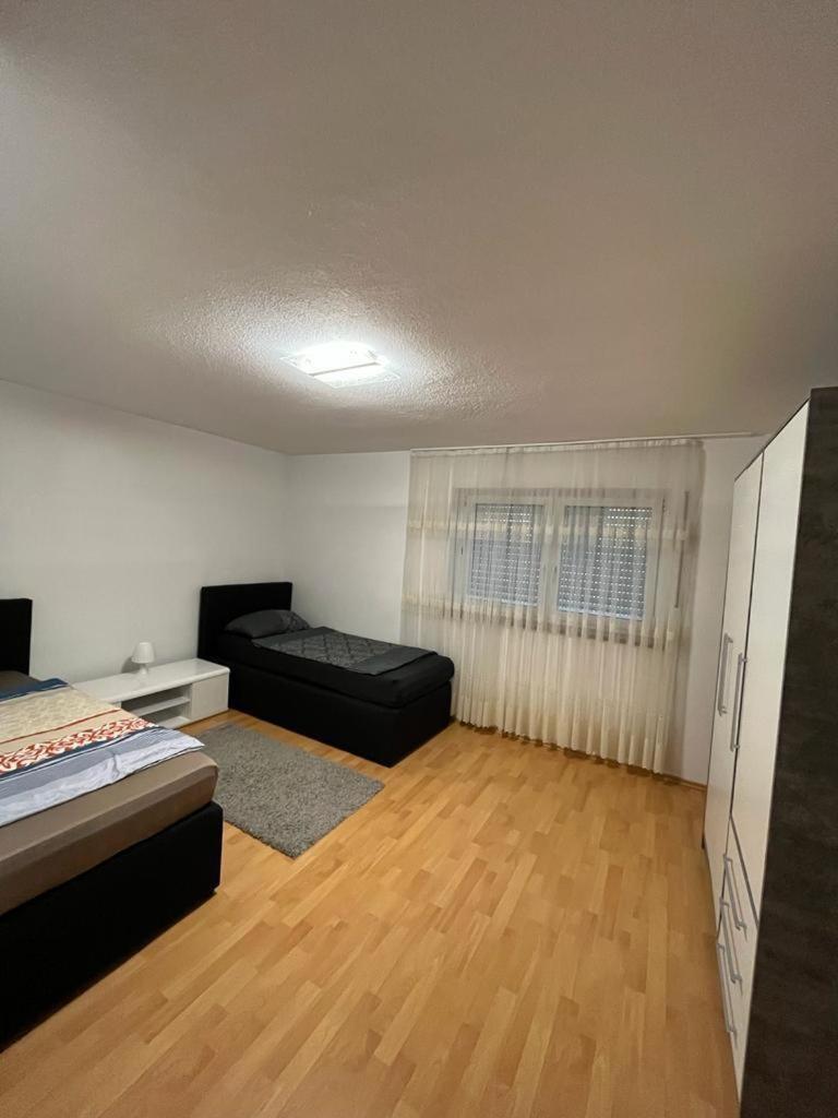 Lottstetten Diti Apartment מראה חיצוני תמונה