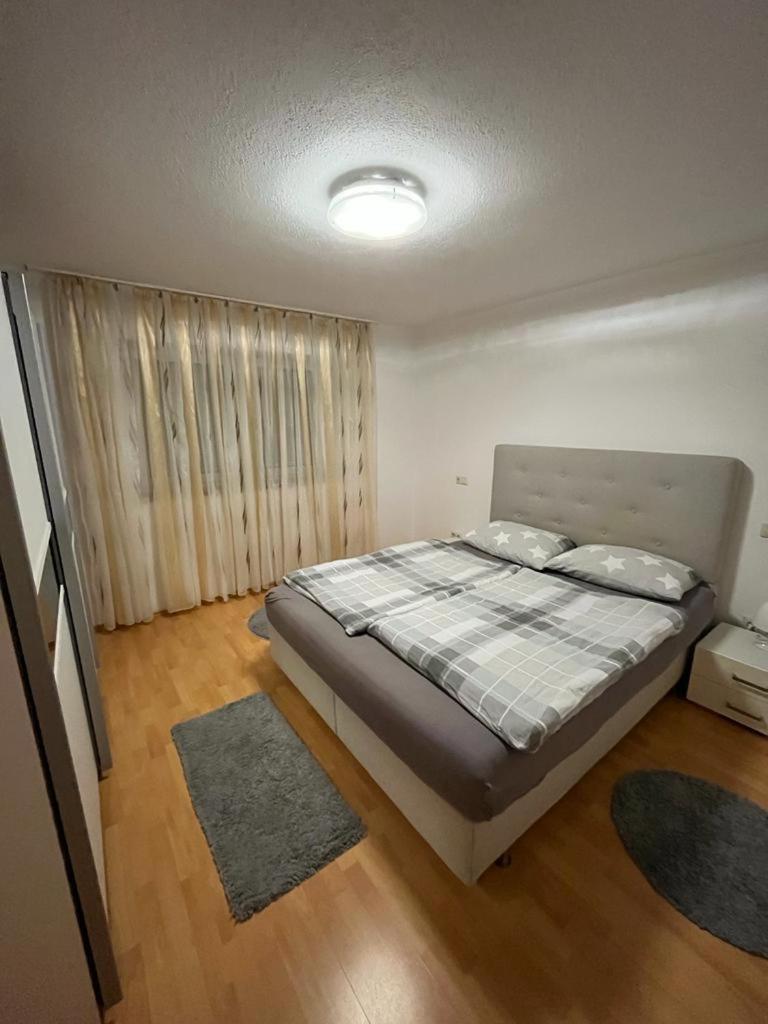 Lottstetten Diti Apartment מראה חיצוני תמונה
